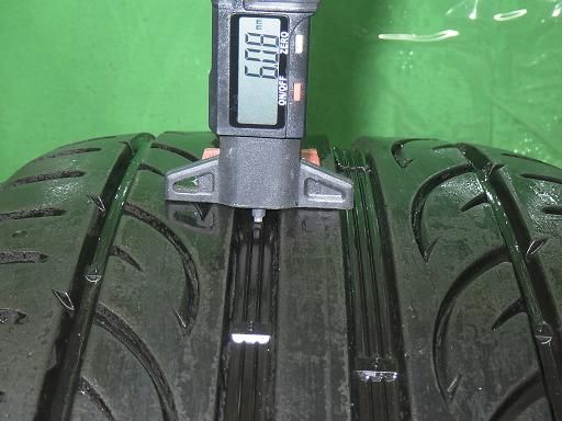 V12