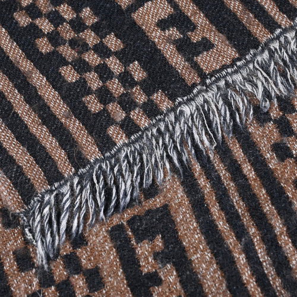 FENDI FF柄 フリンジ ウール マフラー - メルカリ 