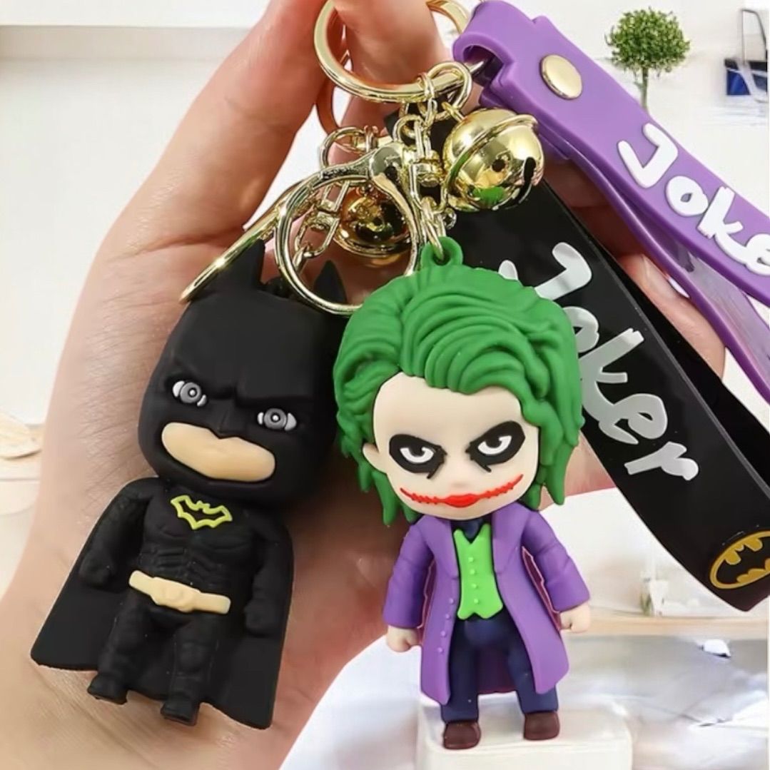 2個セット］バットマン ジョーカー紫ver 赤ver キーホルダー