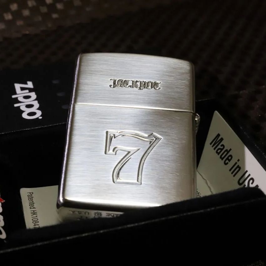 激レア！立体ロゴパチスロ777NETジッポー ZIPPO ジャックポット 777 スロット シルバー 両面加工 幸運