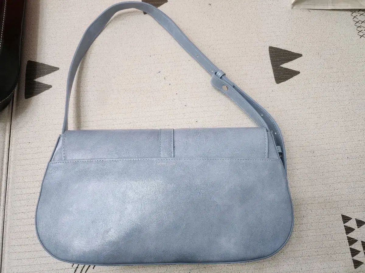 MJADE エムジェイド