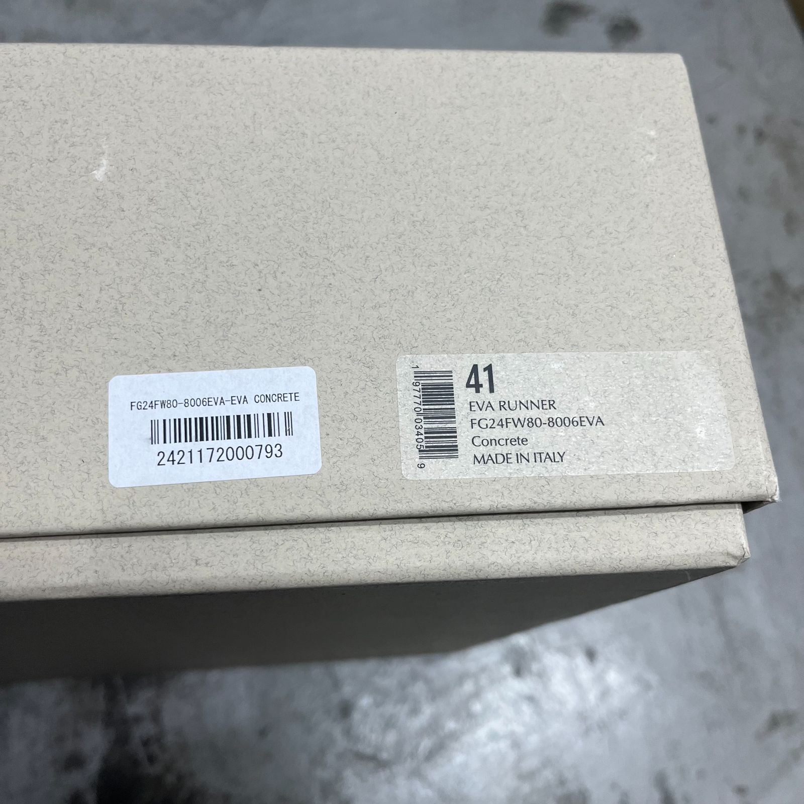 【FEAR OF GOD】 EVA Runner ラバー ミュール ☆関税送料込み Fear of Godのブラック Eva Runner クロッグがセール中