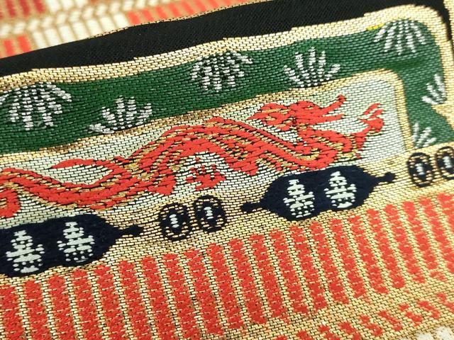 平和屋本店□極上 六通柄 本袋帯 龍村平蔵柄 源氏鎧 黒地 金糸 逸品