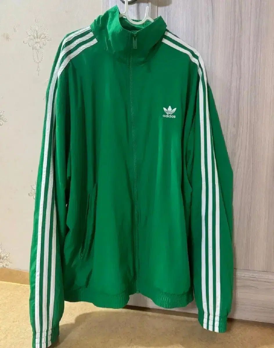 adidas アディダス ウーブン ファイヤーバード トラックトップス 緑 XL