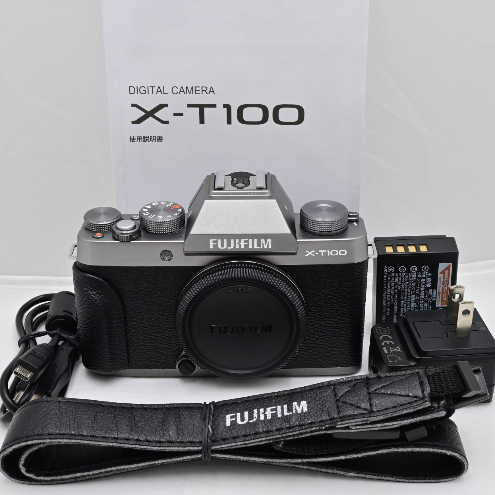 ☆極上品☆ フジフィルム FUJIFILM ミラーレス一眼 X-T100ダーク