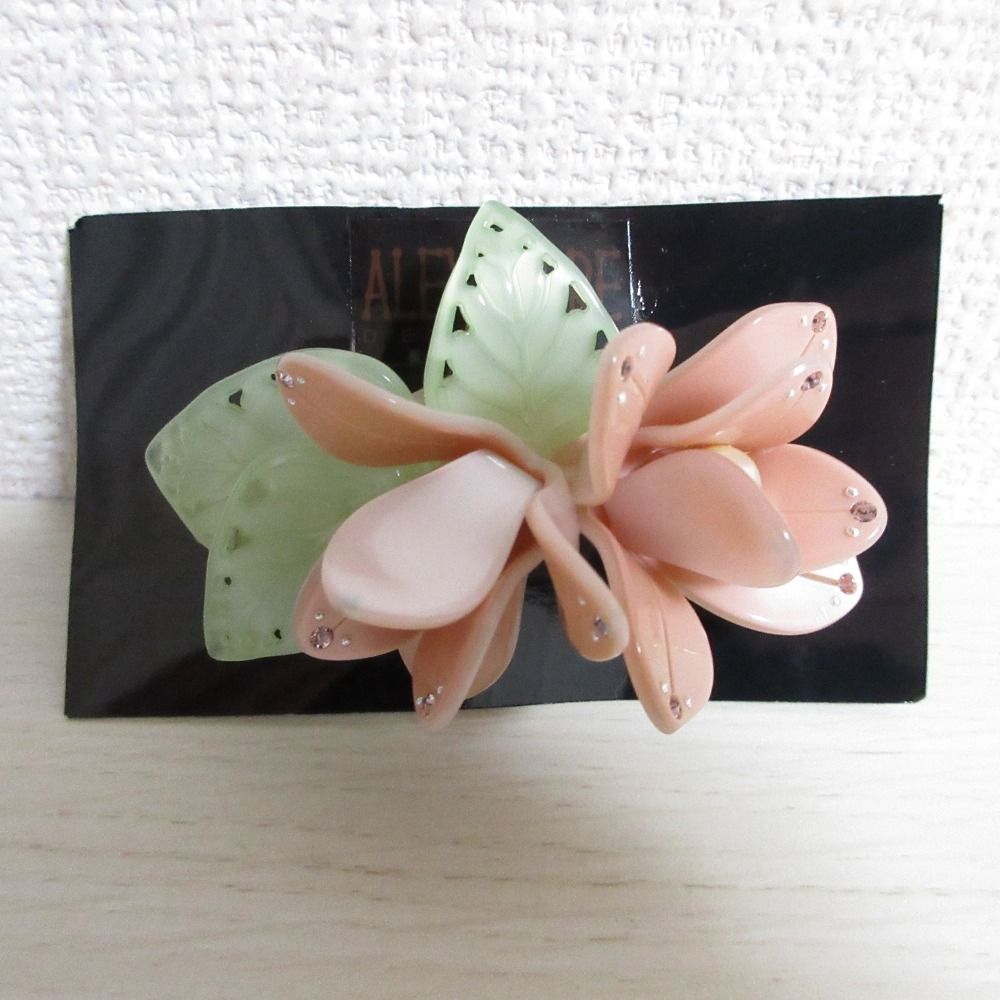 アレクサンドルドゥパリ 花モチーフ ヘアクリップ ピンク ヘア