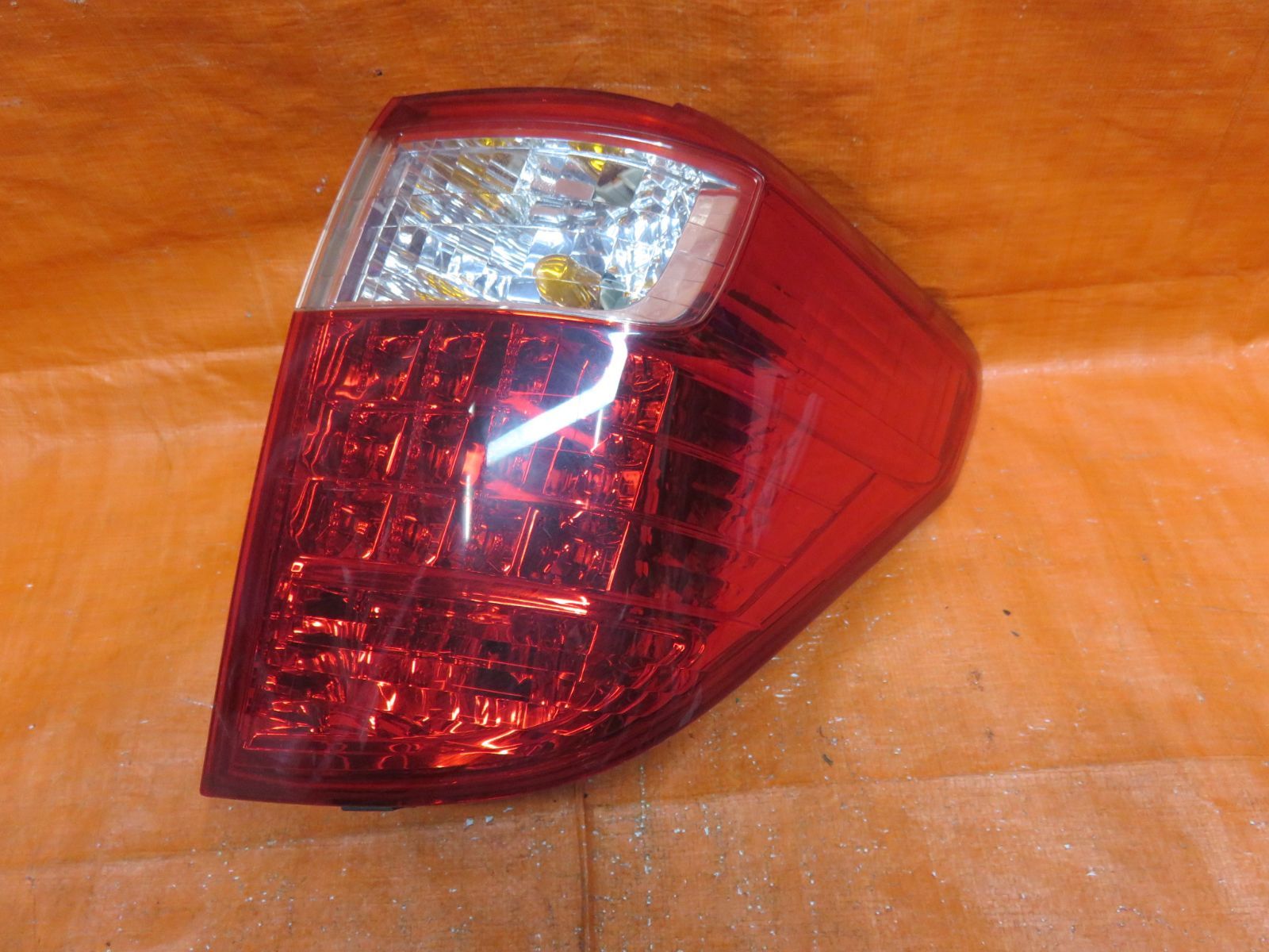 LA3737* 点灯OK アルファード 20系前期 右 テールランプ|テールライト|純正 KOITO 58-26 ANH20W ANH25W GGH20W GGH25W