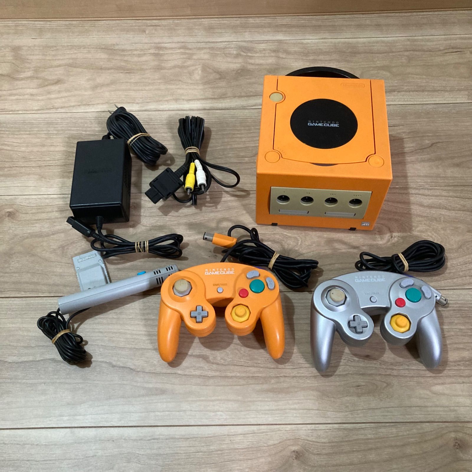 任天堂 ゲームキューブ コントローラー2個 その他付属 通電のみ 済み ジャンク品