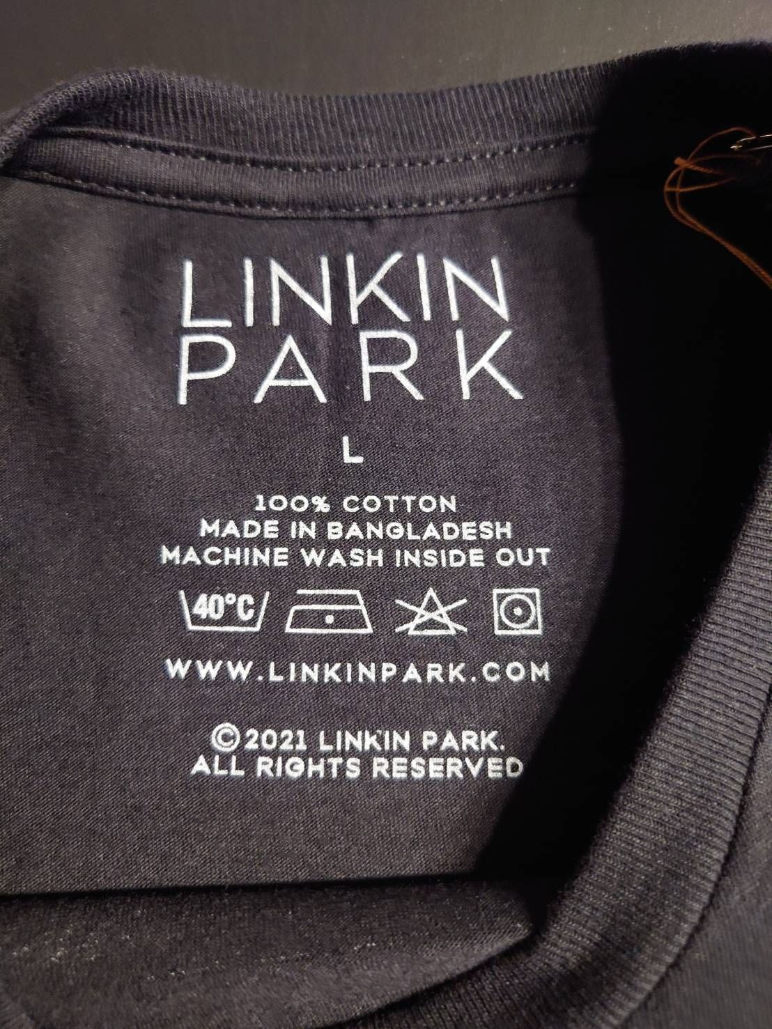 リンキンパーク＿LINKIN PARK  新品オフィシャルＴシャツ　LIVING THINGS　バックプリント無し