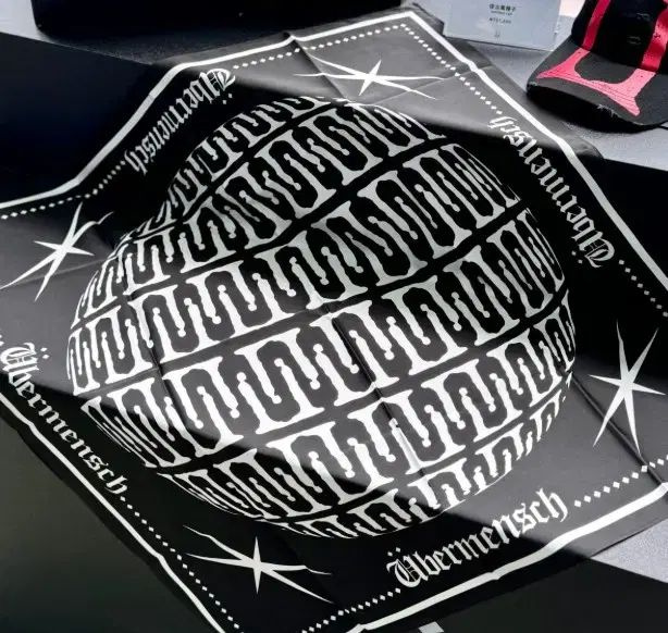 GDRAGON POWER Übermensch スカーフ GDジードラゴン（ジードラゴン