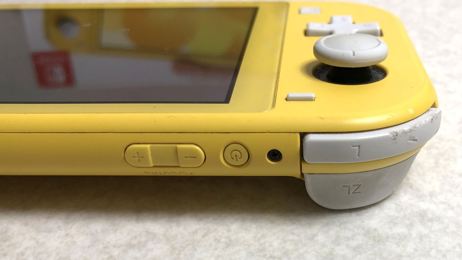 スイッチライト　イエロー　ジャンク品 Nintendo Switch スイッチライト イエロー ジャンク品 Nintendo