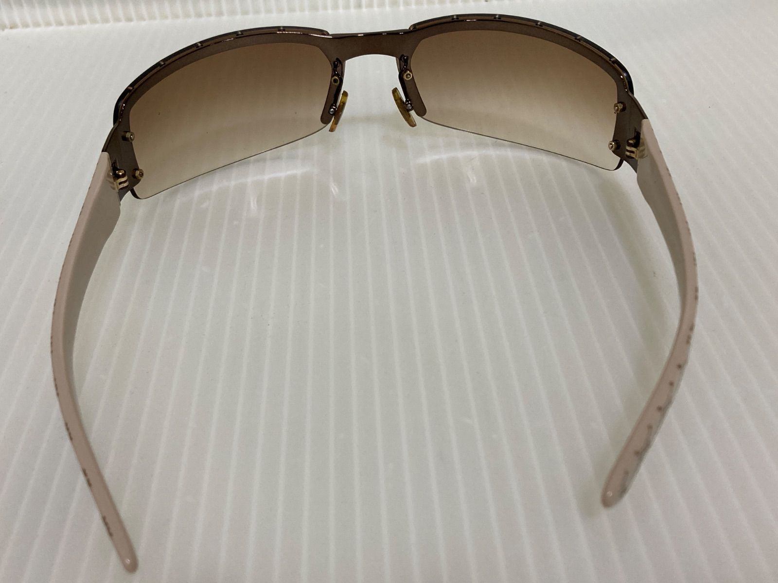 GUCCI グッチ スタッズ付き GGロゴ サングラス GG1837 ブラウン