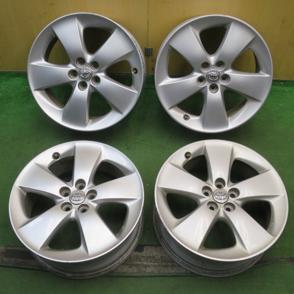 4本価格 トヨタ 30系 プリウス S G ツーリング 純正 ホイール 17インチ 17×7J PCD100 5H 5100602NJホ