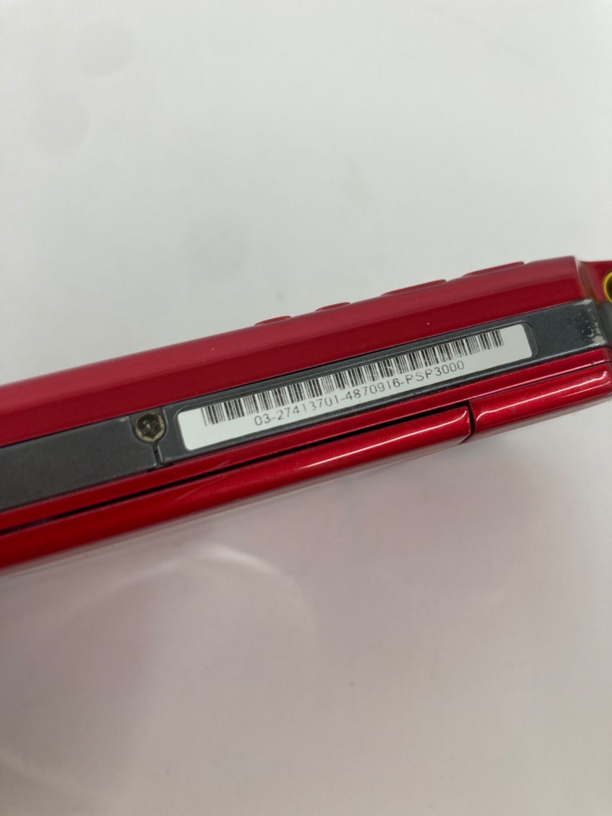 PSP 3000 赤×黒 (ケース、メモリースティック付き) PSP 3000 赤×黒
