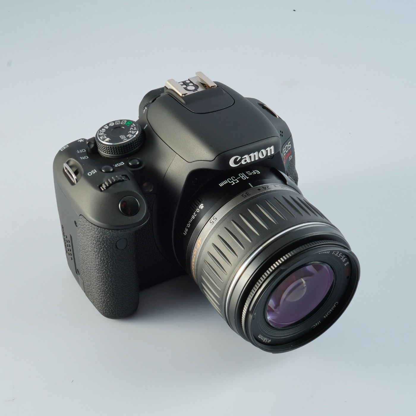 Canon キヤノン EOS Kiss X5 ( Rebel T3i ) + EF-S 18-55mm F/3.5-5.6