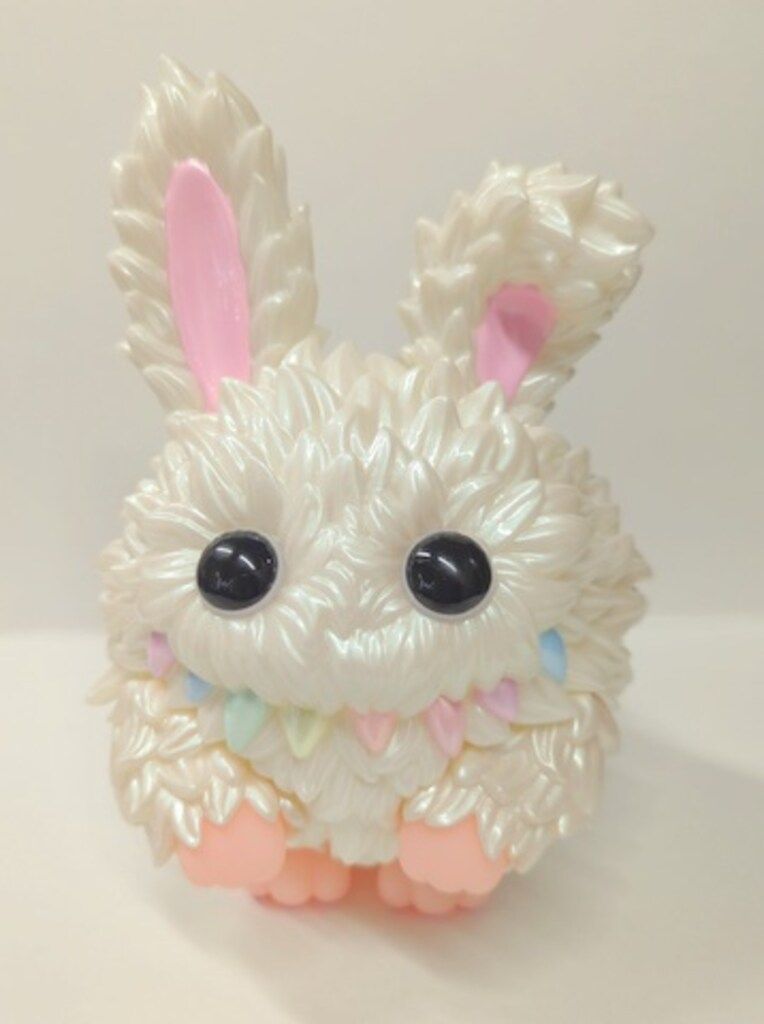 instinctoy Monster Flappy white Pearl GID - メルカリ