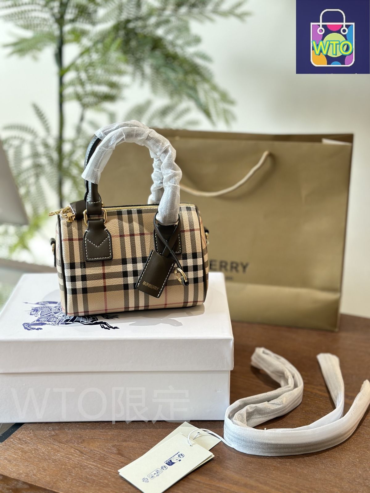 今日特価】Burberry バーバリー 新しいカラーリングのクラシック