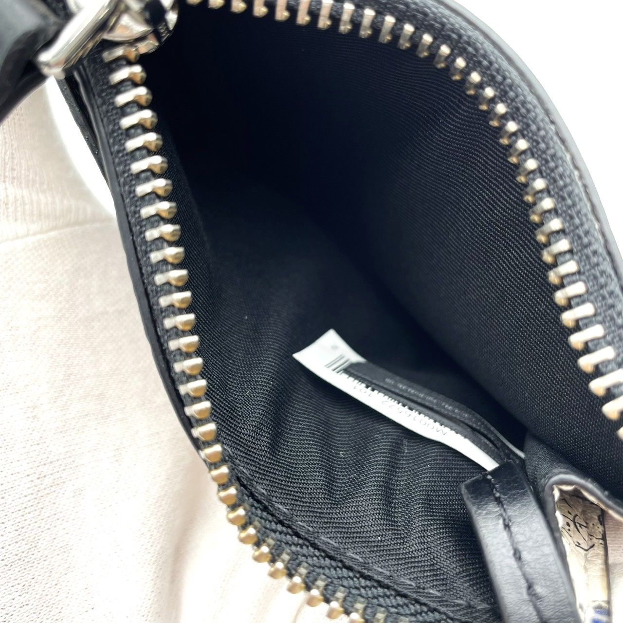 人格 K1066 MARC JACOBS マークジェイコブス ピーナッツ スヌーピー柄 フラグメントケース ☆期間限定＆送料無料☆!