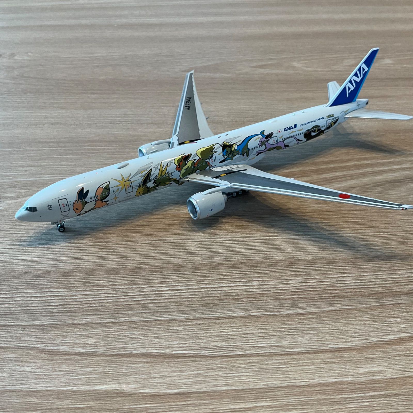 ANA B777-300ER 1/400 JA784A イーブイジェット - メルカリ