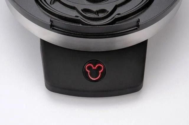 ワッフルメーカー ミッキー ディズニー DCM-12 レッド [並行輸入品] ミッキー ワッフルメーカー ディズニー DCM-12 レッド [並行輸入