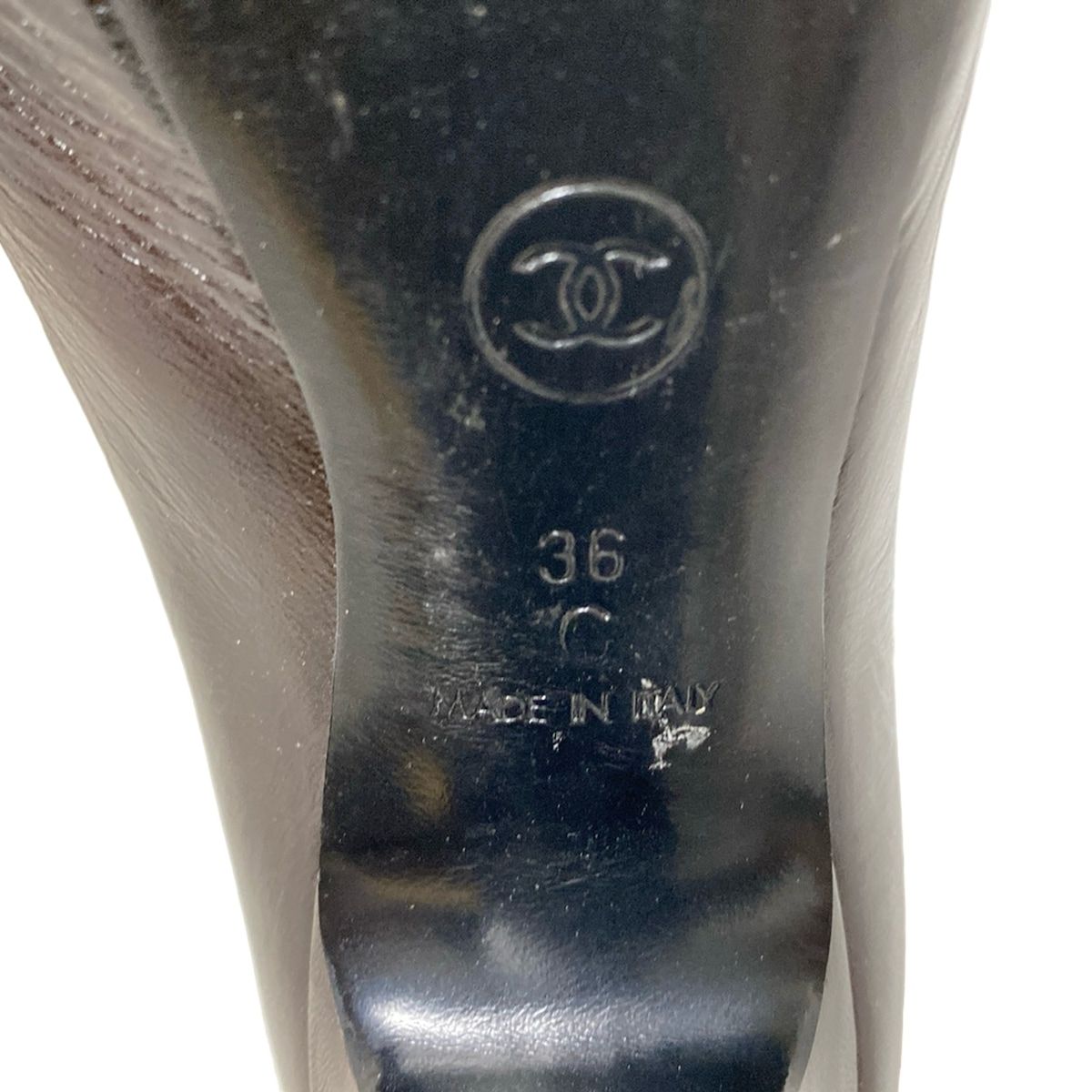 オープントゥ レザー