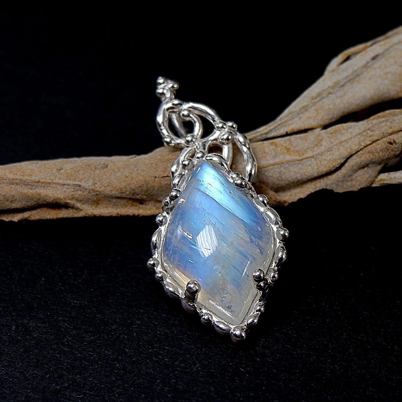 ☆天然☆ バルト海産 天然アンバー 琥珀 ネックレス ペンダント （金蟾