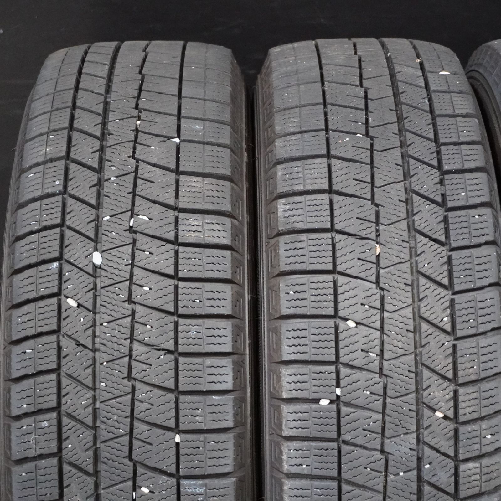 スタッドレス アウディ