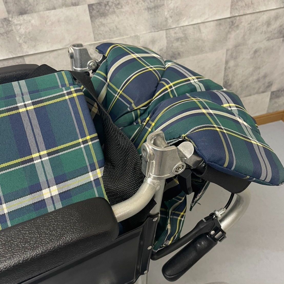 BMJ16-42SB-M カワムラサイクル 介助式 車椅子 アルミ製 中古車椅子