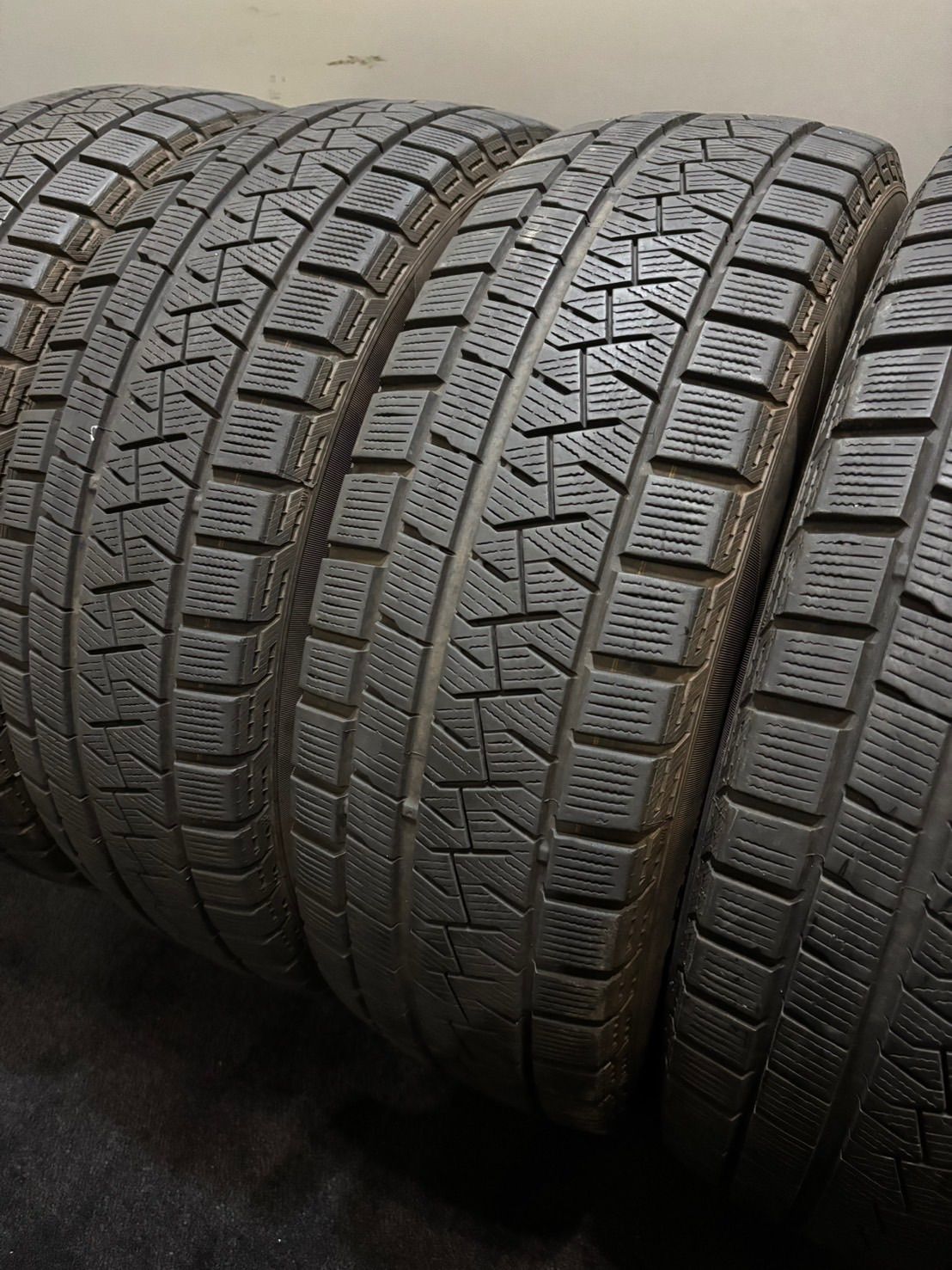 185 65R15 PIRELLI ICE ASIMMETRICO PLUS 19年製 スタッドレス 4本 シエンタ フリード 2-K433