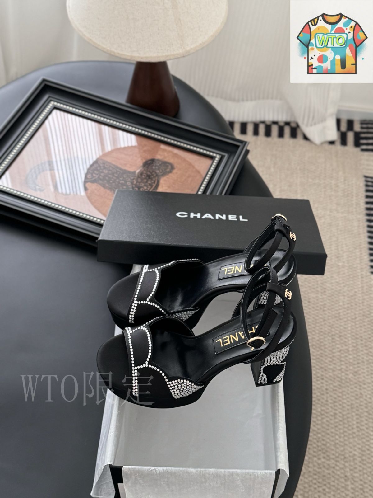 Chanel 25K 早春シリーズ プラットフォームスパンコールサンダル