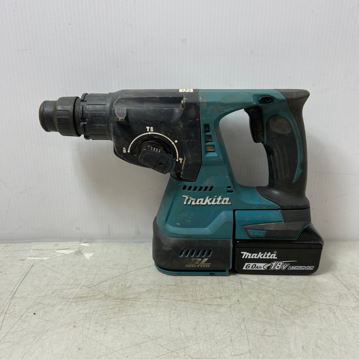 ΦΦMAKITA マキタ ハンマドリル 18v HR244D ブルー