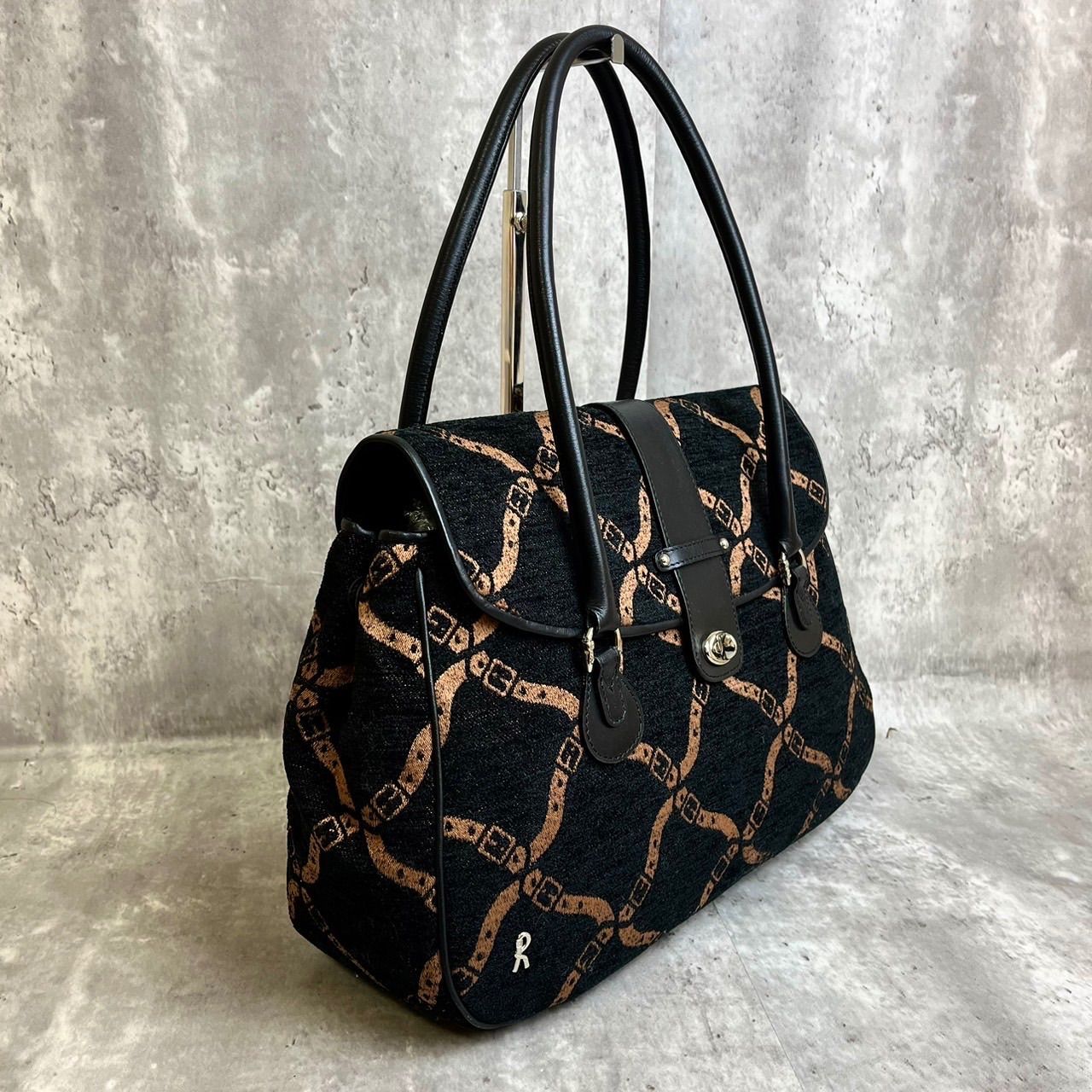 ✨美品✨ ロベルタディカメリーノ roberta di camerino ハンドバッグ 