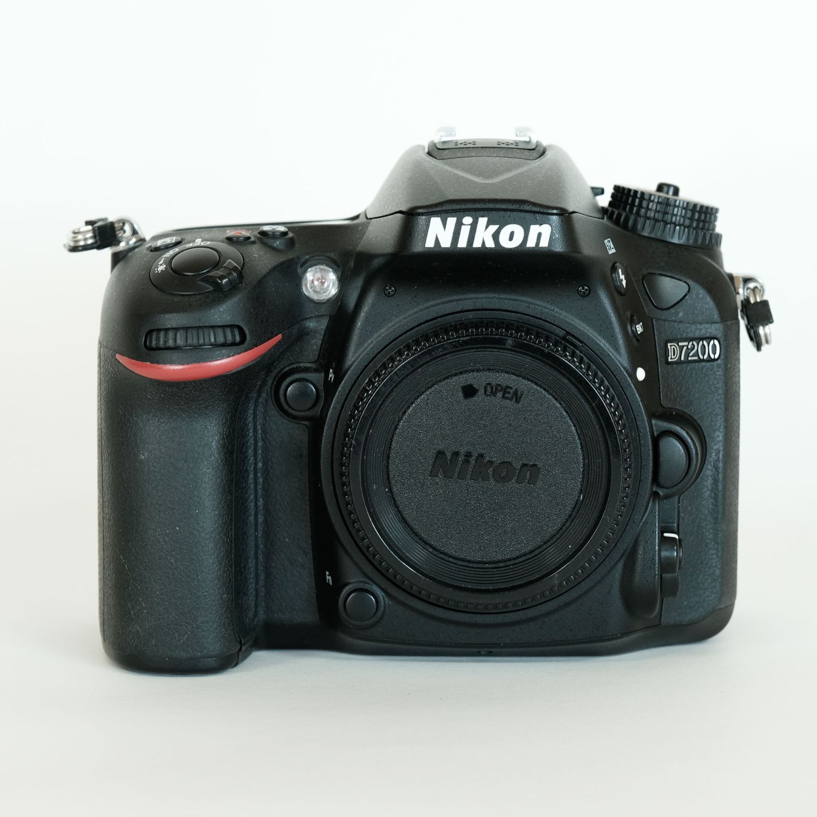 バッテリー2個付] Nikon D7200 / ニコンFマウント / デジタル一眼レフ / APS-C - メルカリ