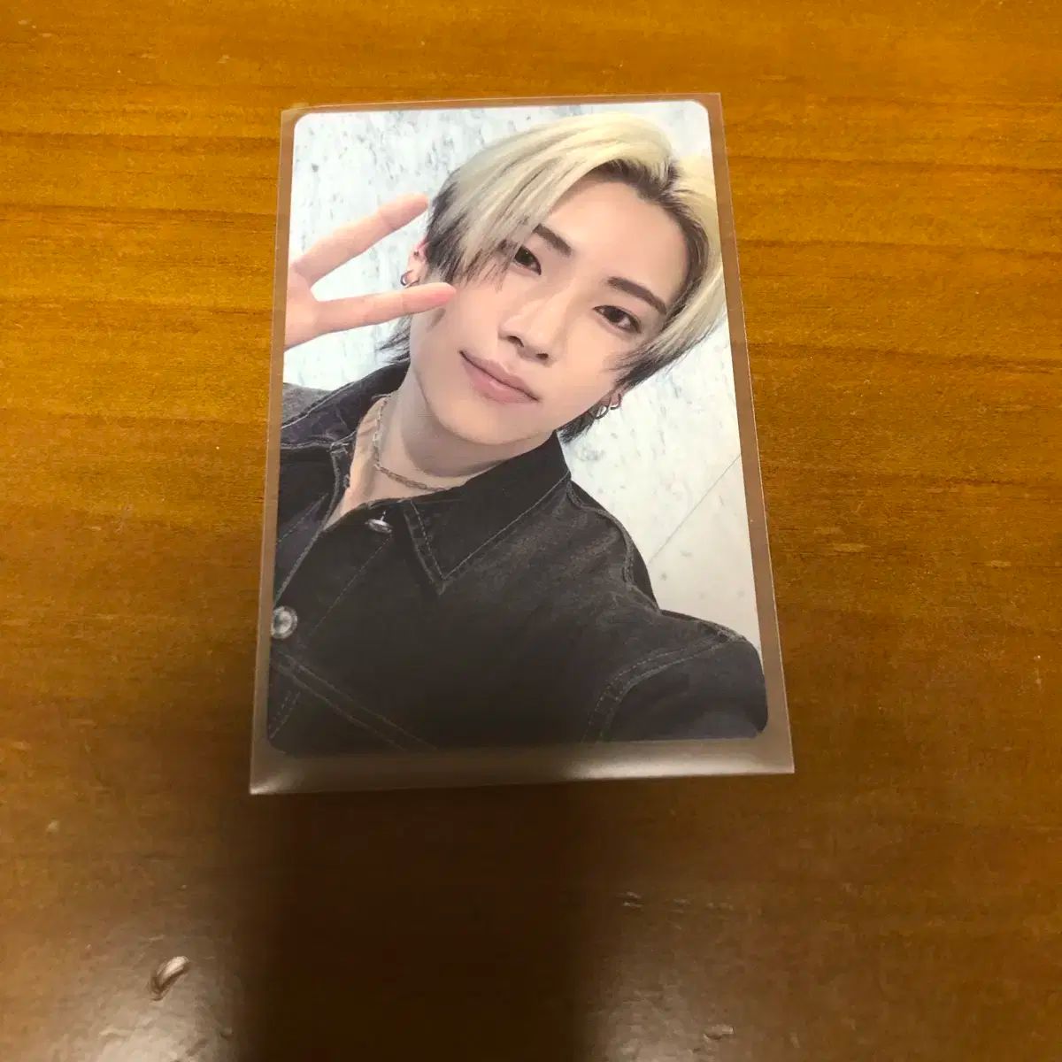 &amp;TEAM - &amp;TEAM 対面サイン会 特典 ユウマ　YUMA Chu~😘 #andTEAM #YUMA | TikTok