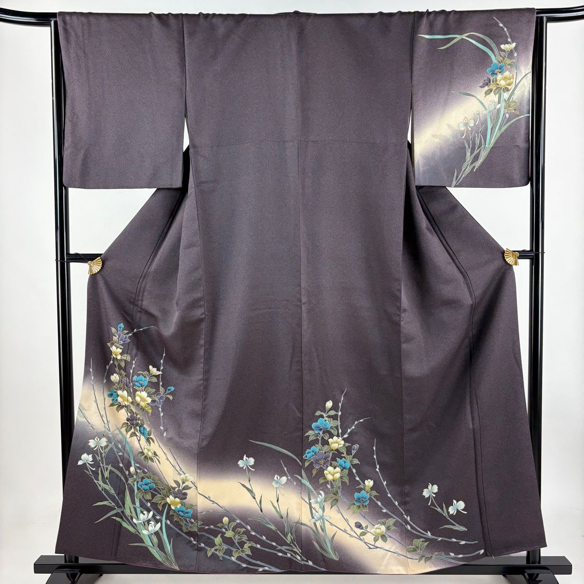 美品 訪問着 黒 枝花 金彩加工 身丈158cm 裄丈68cm お洒落 訪問着 身丈158.5cm 裄丈65.5cm M 袷 枝花 鷺草 金彩 ぼかし 灰