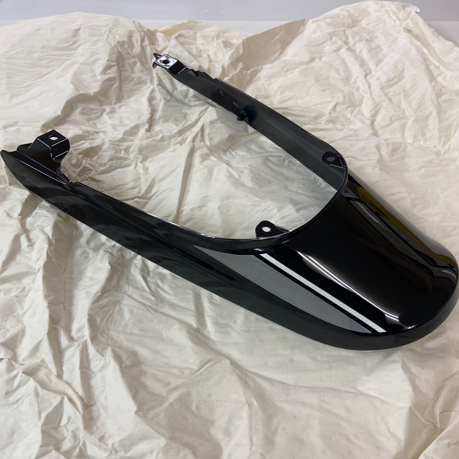 Kawasaki カワサキ 2021年式 Z900RS エボニー H8 カバー テール エボニー 36041-0049 36042-5246-H8 A-069