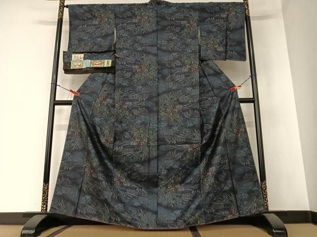 平和屋着物○本場大島紬 泥染め 9マルキ 地空 舞蝶文 正絹