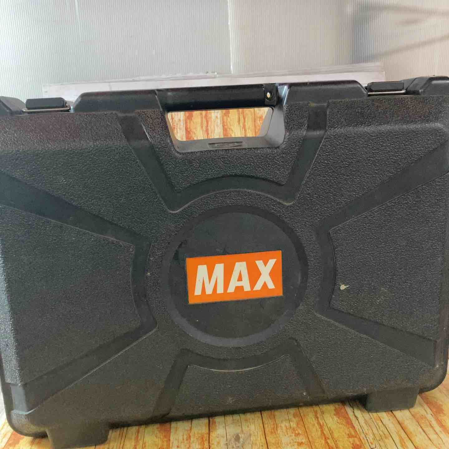 マックス MAX
