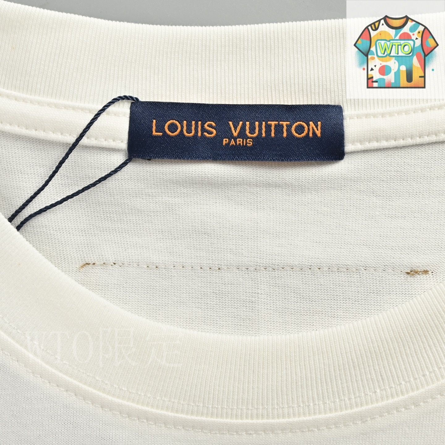 今日特価】Louis Vuitton 25SS シリコーン三花プリント T シャツ