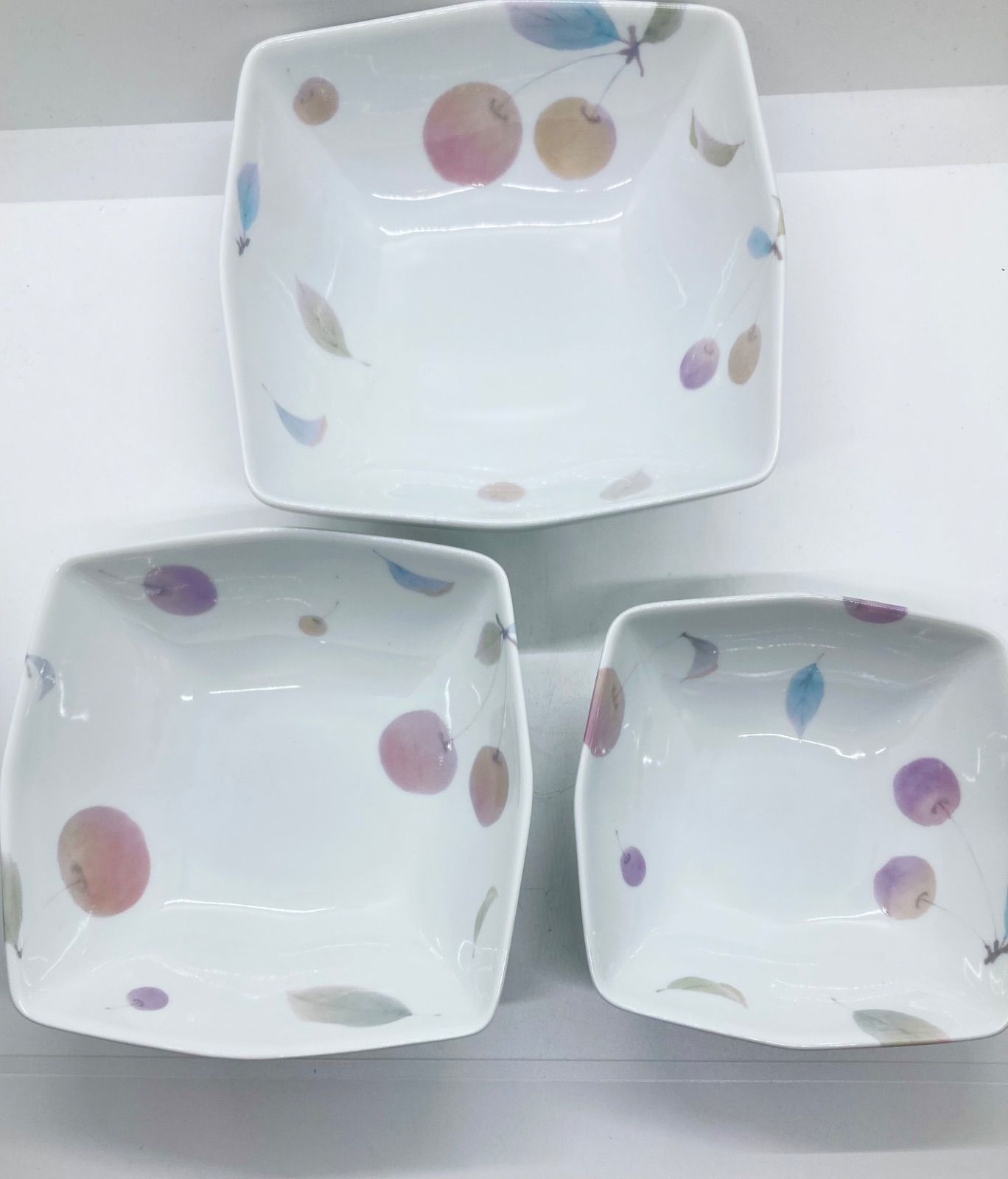 新品】たち吉 さくらんぼ 三ッ組鉢 食器 食器セット 和食器 皿