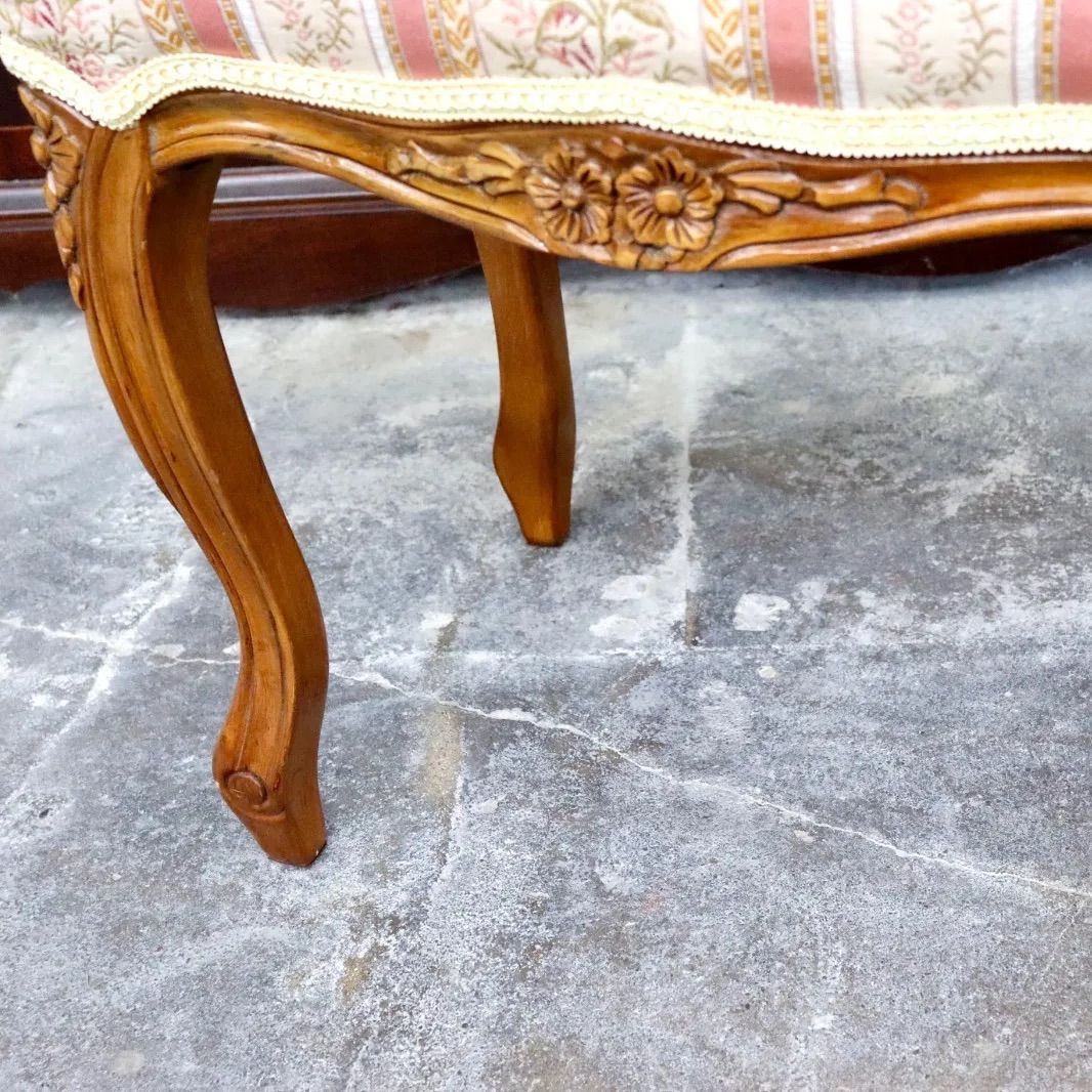 GMIK483 イタリア製 スツール チェア 椅子 猫脚 腰掛け ピンク ストライプ ヨーロピアン 彫刻 アンティーク クラシック MARWIL-DEMENAGEMENTS_CH