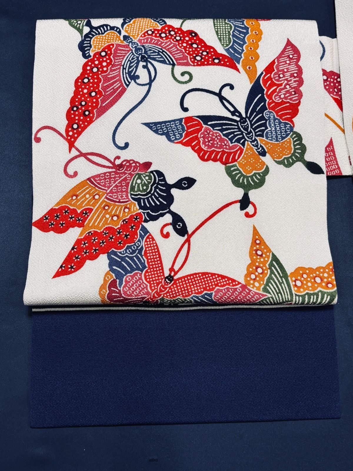 栗山吉三郎　栗山工房　正絹　名古屋帯　蝶　最終価格　※値下げ御免なさい 栗山吉三郎 栗山工房 正絹 名古屋帯 蝶 最終価格 ※値下げ御免なさい