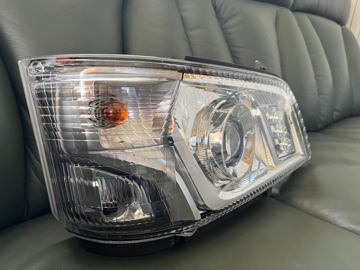 デュトロヘッドライト 日野 デュトロ LED右ヘッドライト 公式通販