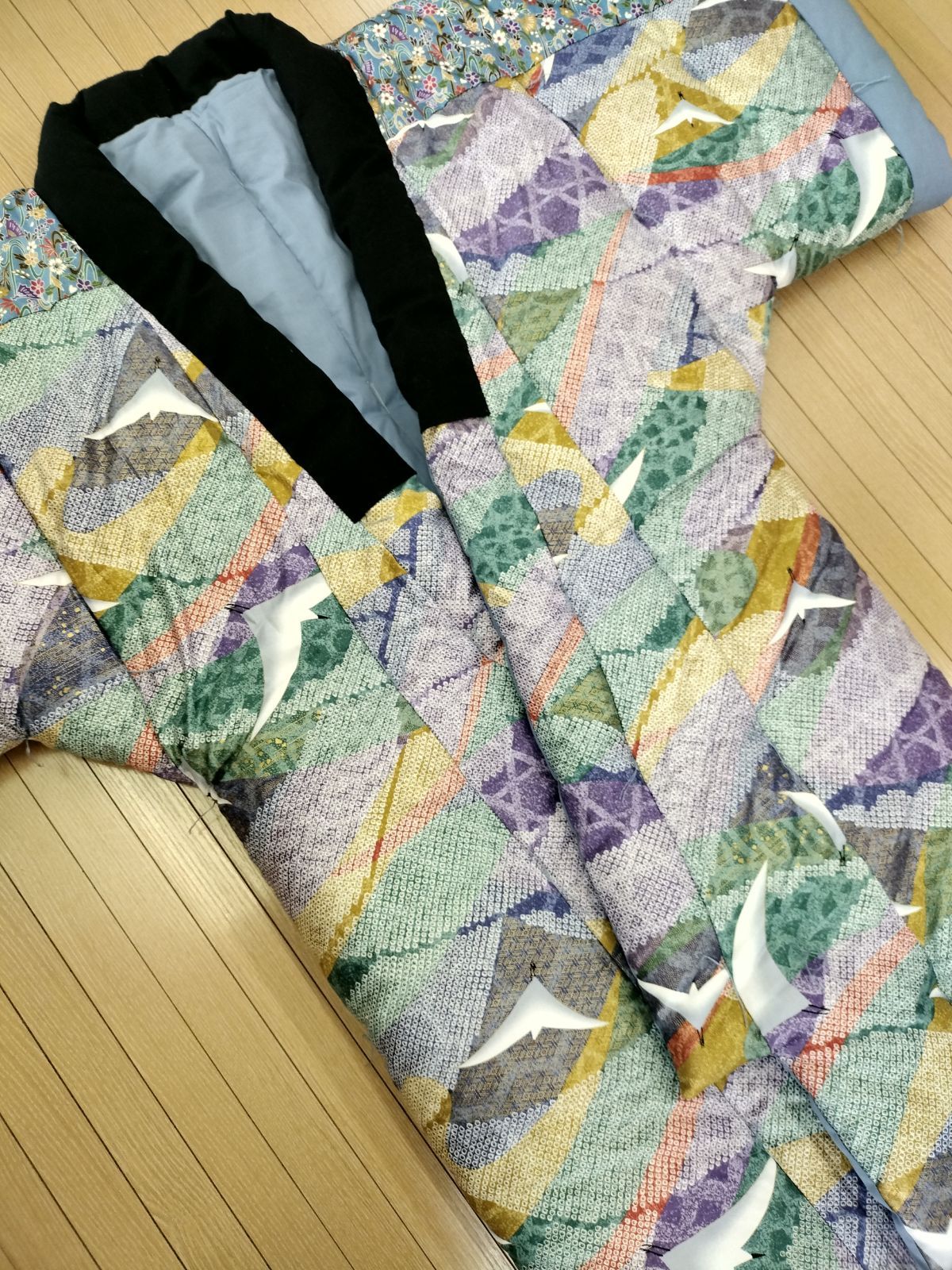日本製 手作りかいまき掛布団／純綿わた入／鶴の柄・青色／本仕立て／出荷まで約1週間です