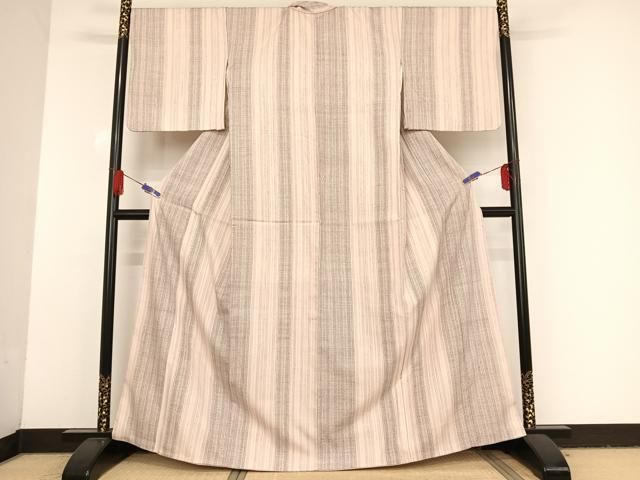 平和屋着物○本場結城紬 重要無形文化財 80亀甲 間道 正絹 逸品