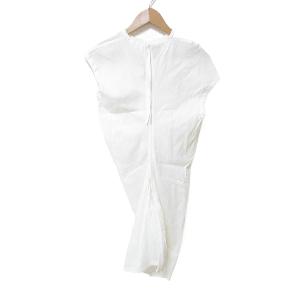 me ISSEI MIYAKE ストレッチノースリーブ　新品タグ付 未使用 24SS ISSEY MIYAKE イッセイミヤケ メンブレン ストレッチ