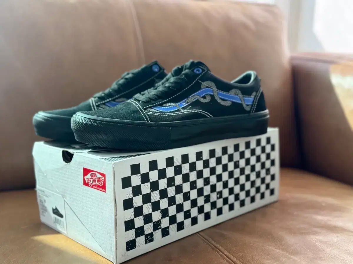 【雷市場（ポンジャン）商品韓国直送】 （ 230 ） VANS(バンズ) スケート X ブリアナ キリン オールドスクール