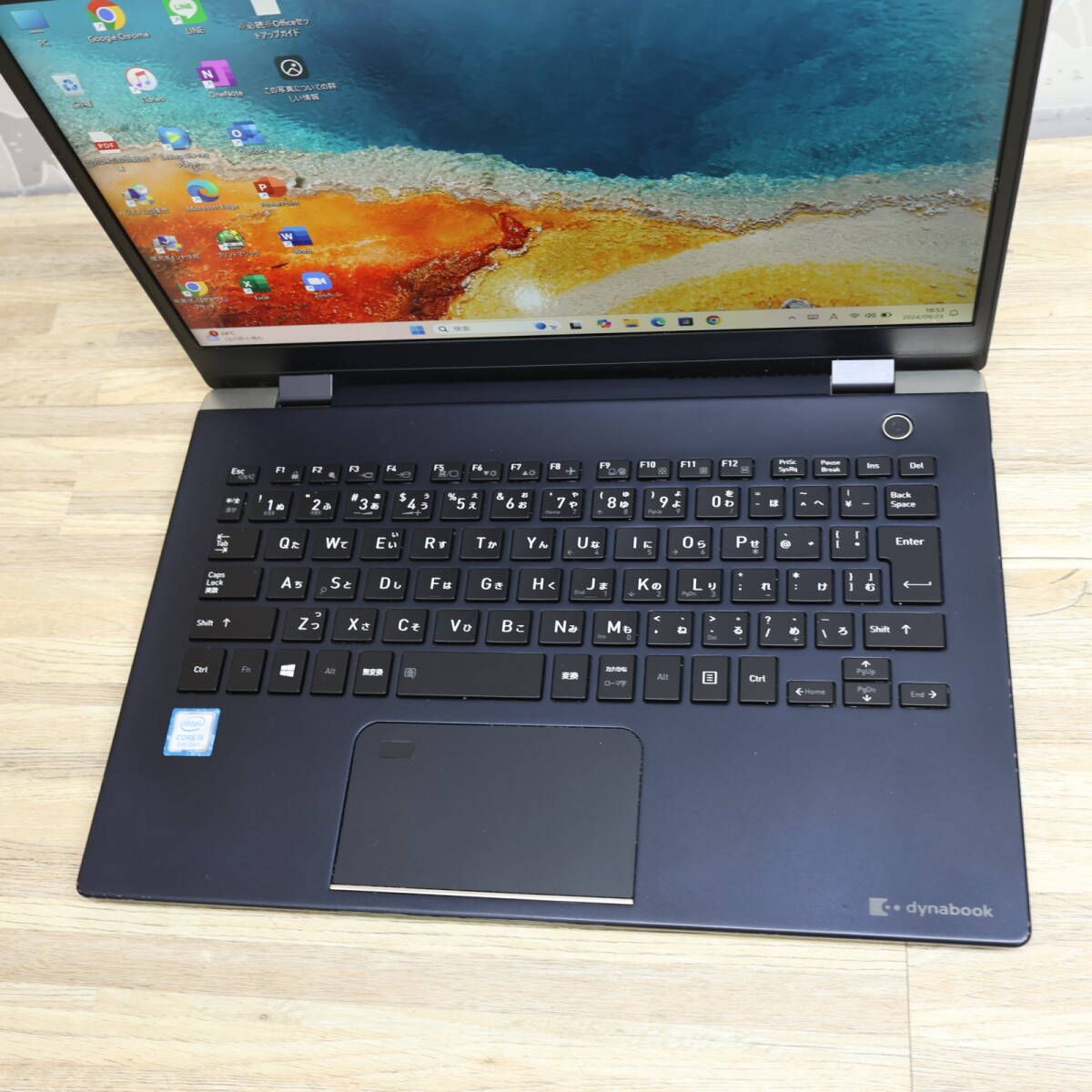 ☆美品 高性能8世代4コアi5！M.2 NVMeSSD256GB メモリ8GB☆