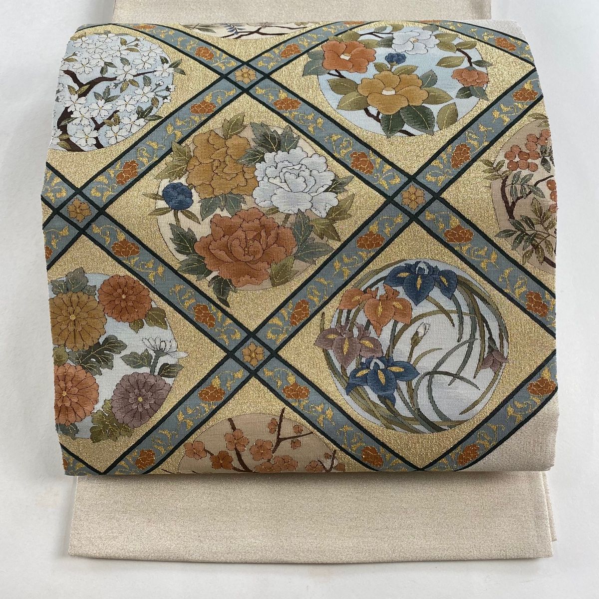 袋帯 美品 逸品 花丸文 草花 金糸 ベージュ お太鼓柄 正絹