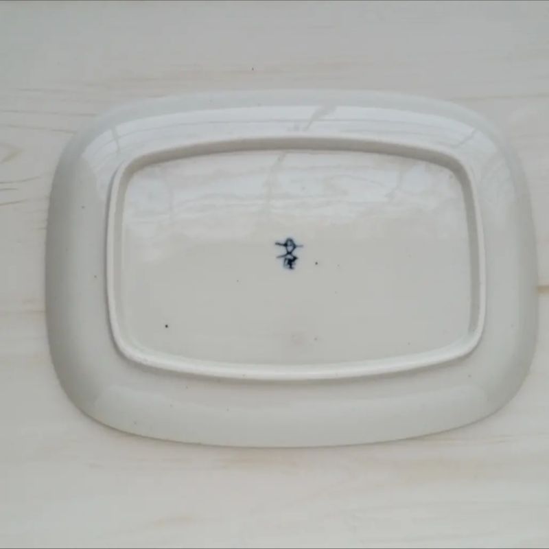 新品　波佐見焼　ダリア　角プレート　イエロー　皿　角皿 新品 波佐見焼 ダリア 角プレート イエロー 皿 角皿 - メルカリ